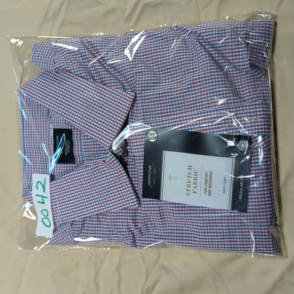 Arrow Red and White Dress Shirt Classic Style - Picture 12 of 12